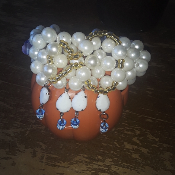 Elegant Handmade Faux Pearl Bracelet w/ Frost Glass Beads - Picture 7 of 17